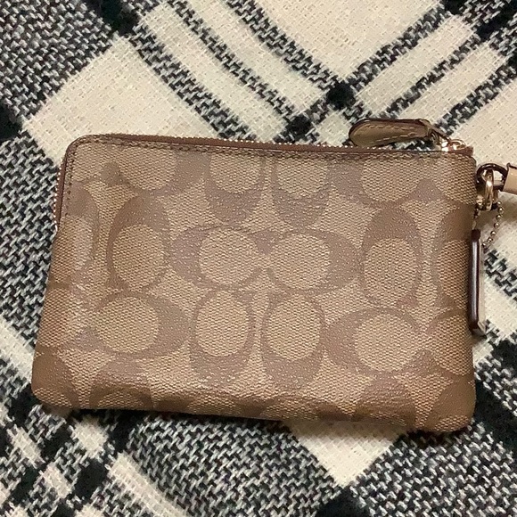 Coach tan stripe zip corner wallet - Picture 2 of 8